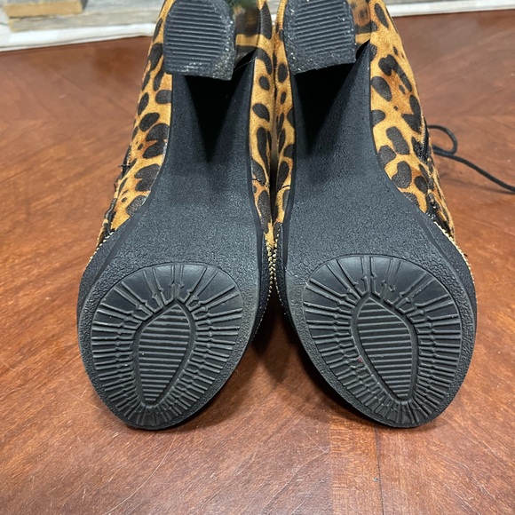 Italina Leopard  Ankle Bootie boots platform chunky heel - Picture 9 of 12